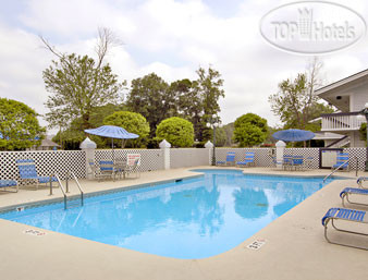 New photos from tourists Days Inn Savannah Airport 2*