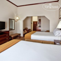 Holiday Inn Express Hotel & Suites Commerce-Tanger Outlets