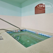 Holiday Inn Express Hotel & Suites Commerce-Tanger Outlets
