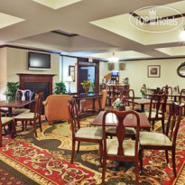 Holiday Inn Express Hotel & Suites Commerce-Tanger Outlets