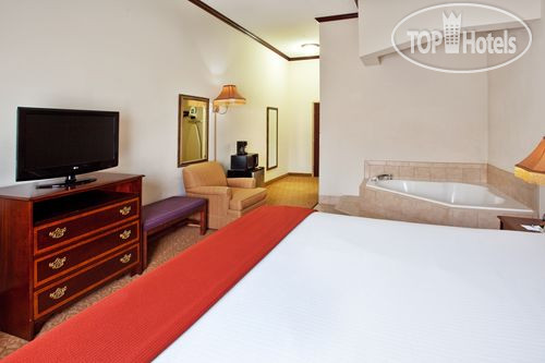 New photos from tourists Holiday Inn Express Hotel & Suites Commerce-Tanger Outlets 2*