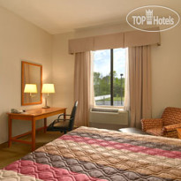 Baymont Inn and Suites Savannah / Garden City 