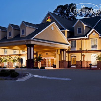 Best Western Plus Bradbury Inn & Suites 