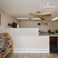 Econo Lodge Midtown Лобби