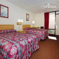 Econo Lodge Midtown Номер с двуспальными кроватями