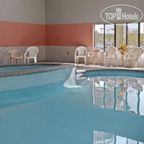 Travelodge Macon I-475 Бассейн