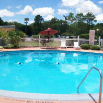 Red Roof Inn & Suites Brunswick I-95 