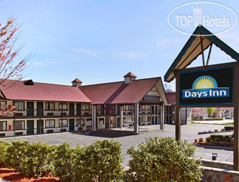 Hotelier's photos Days Inn Helen 3*