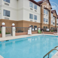 Red Roof Inn & Suites Savannah Gateway 