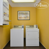 Red Roof Inn & Suites Savannah Gateway 