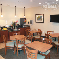 La Quinta Inn & Suites Rome 