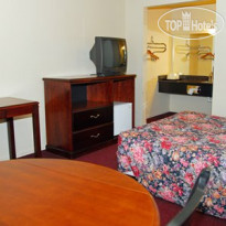 Econo Lodge Near Bellevue Square