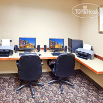 Holiday Inn Express Hotel & Suites Marysville