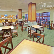 Holiday Inn Express Hotel & Suites Cheney
