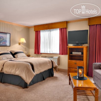 Coachman Inn & Suites Номер
