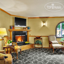 Coachman Inn & Suites Гостиная