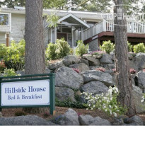 Hillside House Bed & Breakfast 