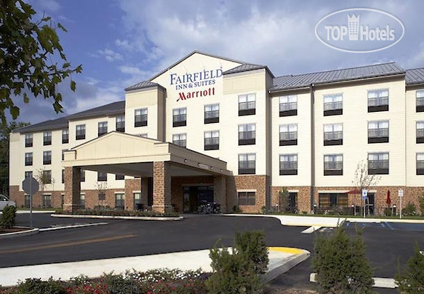Hotel photo Fairfield Inn & Suites Cumberland 2*