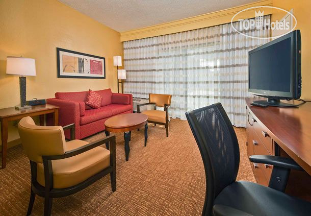 New photos from tourists Courtyard Annapolis 3*
