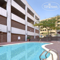 Days Inn Baltimore Inner Harbor 