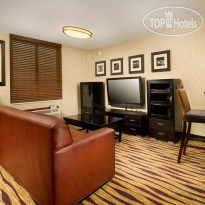 Holiday Inn Express Baltimore At The Stadiums