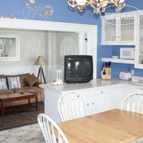 Coast Village Inn & Cottages Номер