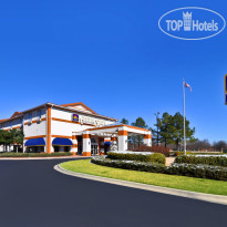 Best Western Plus Carlton Suites 