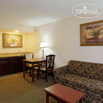 Holiday Inn Express Hotel & Suites Huntsville-University Drive 
