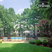 Holiday Inn Express Hotel & Suites Huntsville-University Drive 