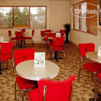 Comfort Suites Fultondale Столовая