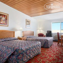 Travelodge Grand Forks 