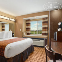 Microtel Inn & Suites by Wyndham Dickinson 