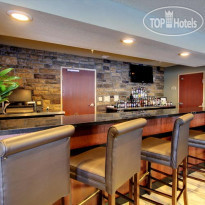 Cobblestone Inn & Suites - Rugby Бар