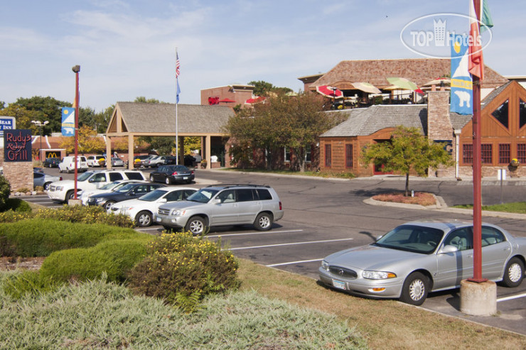 Hotelier's photos Best Western Plus White Bear Country Inn 3*