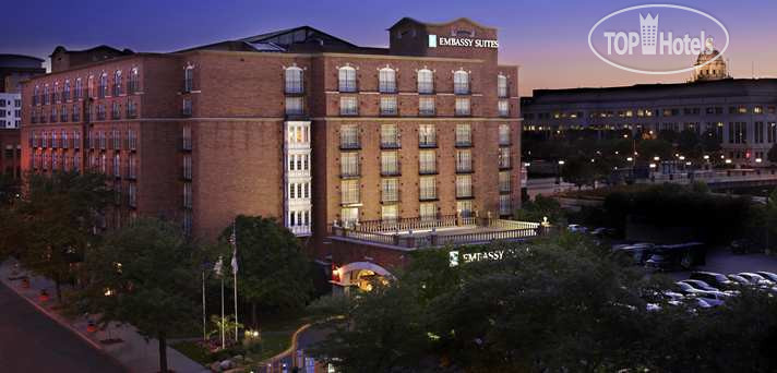 Hotelier's photos Embassy Suites St. Paul - Downtown 3*
