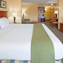 Holiday Inn Express Hotel & Suites St. Paul NE (Vadnais Heights) 