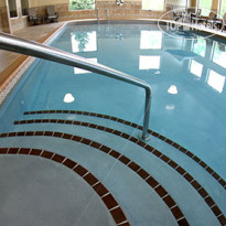 C'mon Inn Hotel & Suites Thief River Falls Бассейн