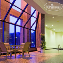 Crowne Plaza Suites Msp Airport - Mall Of America