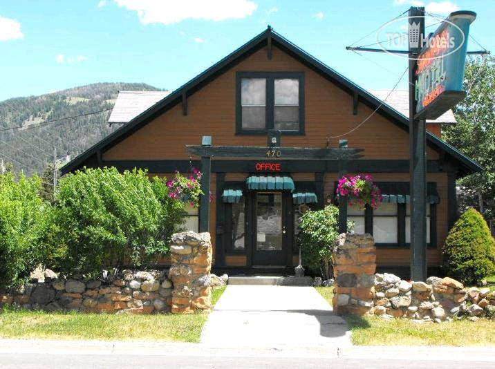 Hotelier's photos Snow King Motel 2*