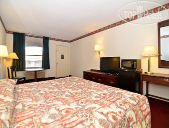 New photos from tourists Super 8 Nashville West 2*