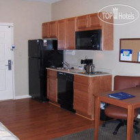 Candlewood Suites Clarksville 