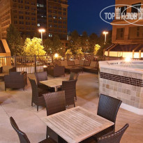 Courtyard Memphis Downtown