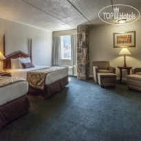 Four Seasons Motor Lodge 