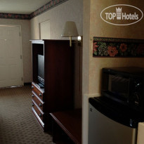 Colonial Inn and Suites - Memphis 