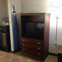 Colonial Inn and Suites - Memphis 