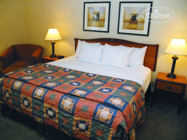 New photos from tourists La Quinta Inn & Suites Nashville Airport 2*