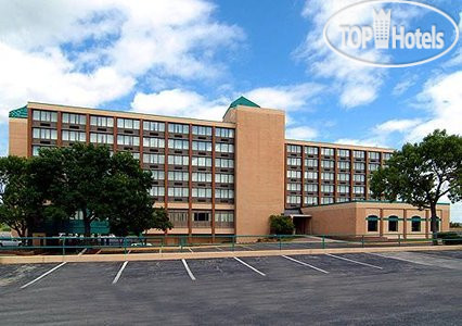 Hotel photo Quality Inn & Suites Event Center 2*