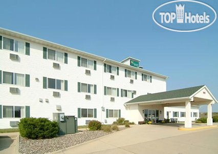 Hotelier's photos Quality Inn & Suites Eldridge 3*