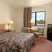 Super 8 Independence 