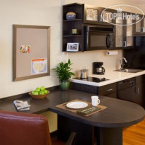 Candlewood Suites Wichita-Northeast 